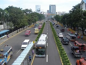 fuente osmena circle cebu city