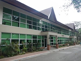 ninoy aquino parks and wildlife center quezon city