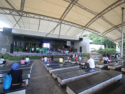 rizal park open air auditorium manille