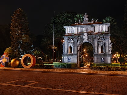 arch of the centuries manila