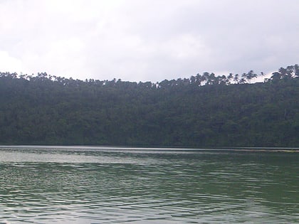 lakes pandin and yambo