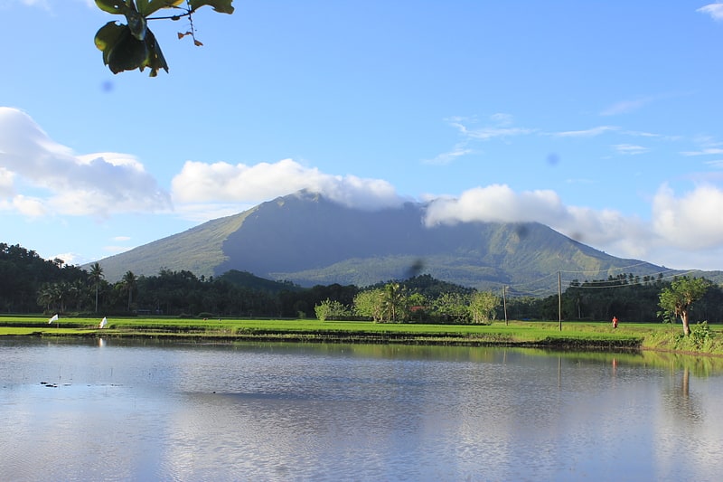 lake buhi