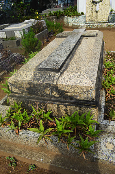 Manila North Cemetery