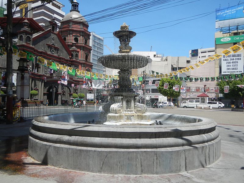 Plaza San Lorenzo Ruiz