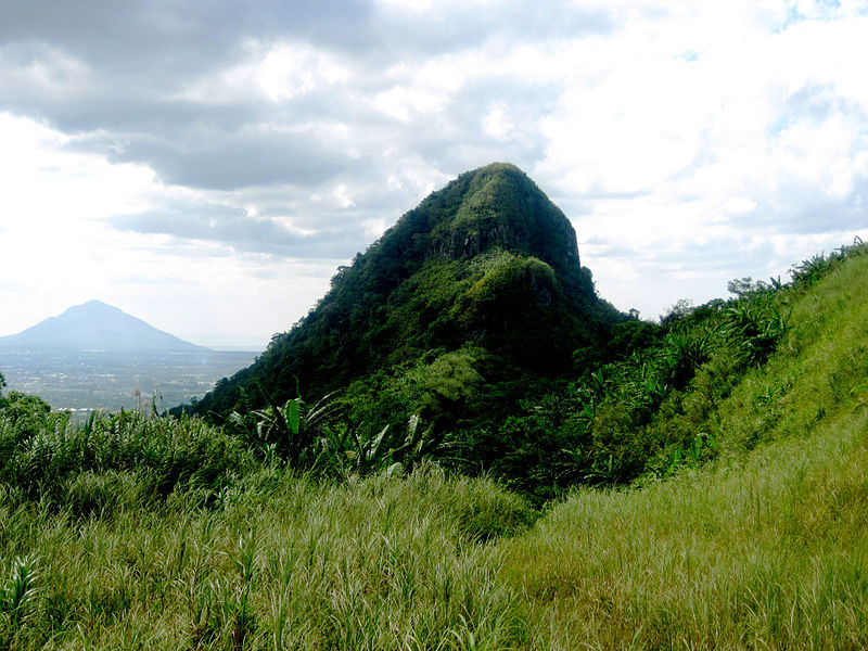 Malepunyo Mountain Range