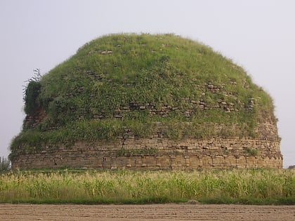 mankiala stupa taxila