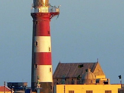 manora point lighthouse karatschi