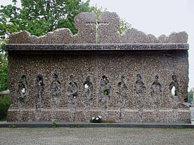 Monument aux victimes du massacre de Wola
