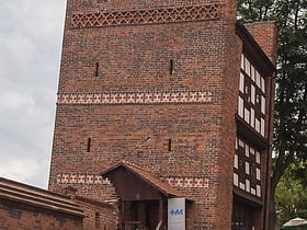 Torre inclinada de Toruń