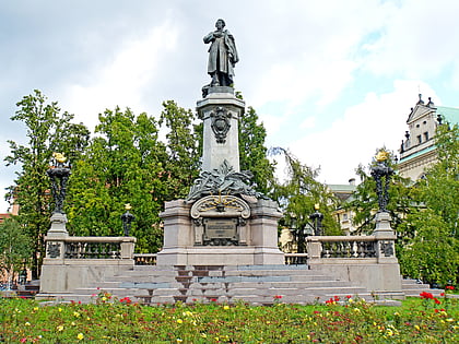 adam mickiewicz monument varsovie