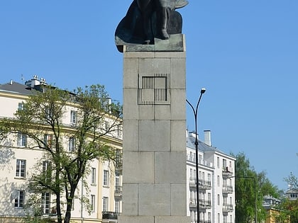 aviator monument varsovia