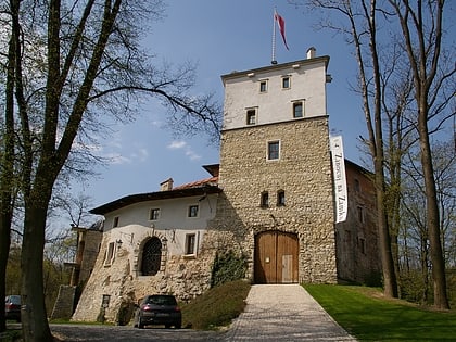 korzkiew castle
