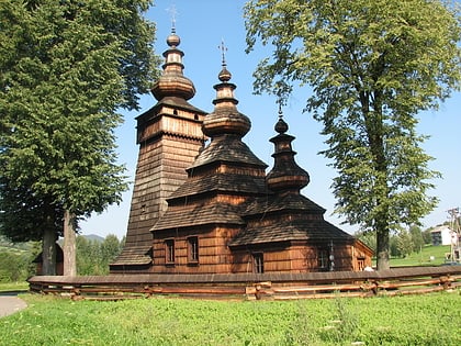 tserkvas de madera de la region de los carpatos en polonia y ucrania