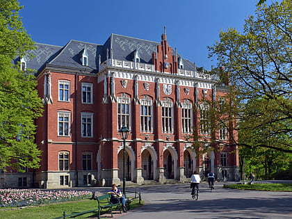 collegium novum uniwersytetu jagiellonskiego krakow