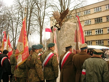 pomnik ofiar komunizmu lodz