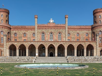 kamieniec zabkowicki palace