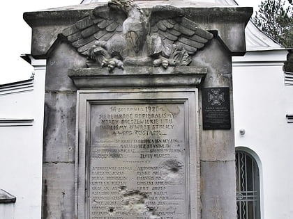 cmentarz poleglych w bitwie warszawskiej w ossowie