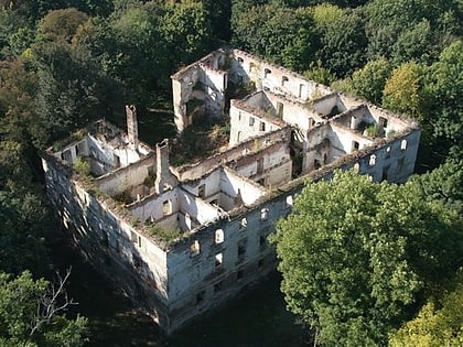 ruiny zamku moszna