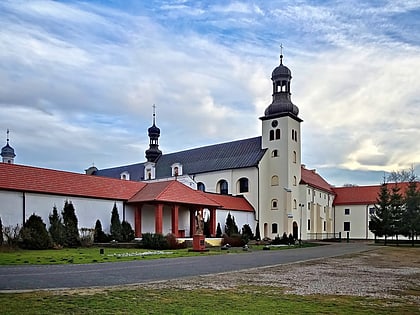 Kościół i klasztor pw. Zwiastowania NMP w Skępem