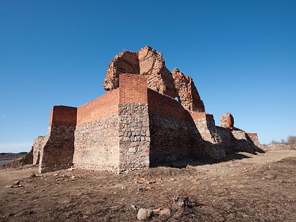 Bobrowniki Castle