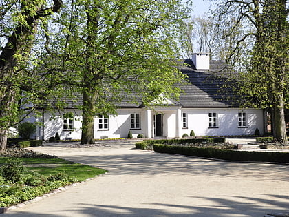 birthplace of frederic chopin