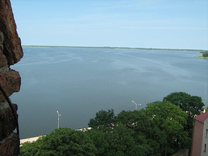 kamienski lagoon isla chrzaszczewska