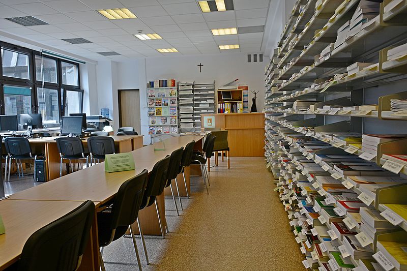 Biblioteka Główna Uniwersytetu Kardynała Stefana Wyszyńskiego