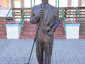 Héctor Lavoe Statue