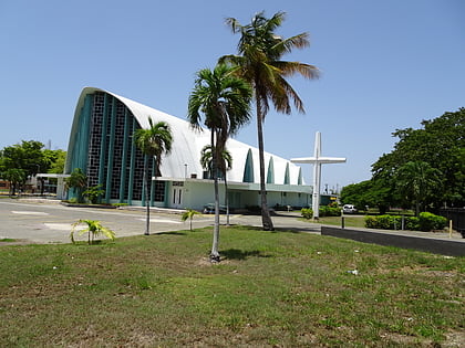 iglesia santa maria reina ponce