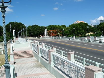 puente de los leones ponce