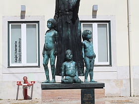 statue of antonio vieira lisbonne