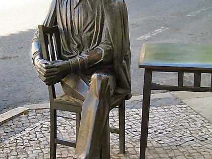 Estátua Antonio Aleixo