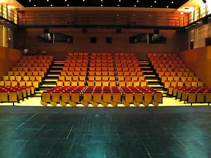 Escuela Superior de Teatro y Cine