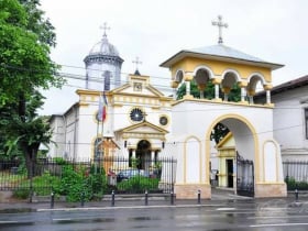 Biserica Ortodoxă Sfântul Vasile cel Mare - Victoria