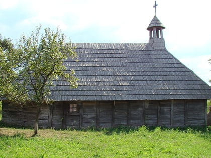 the wooden church of dragomiresti