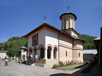 manastirea ortodoxa polovragi