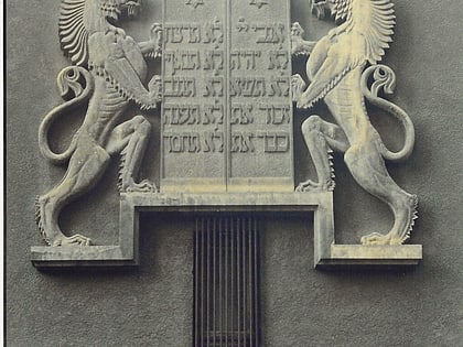 sinagoga esua tova de bucarest