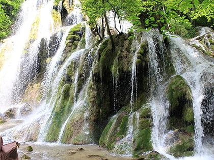 Beușnița Waterfall