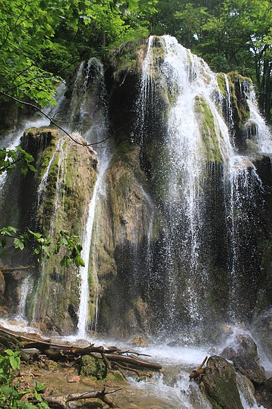 Beușnița Waterfall