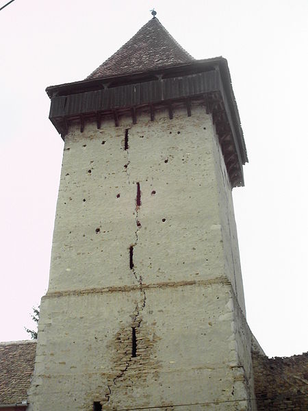 The fortified church of Valchid