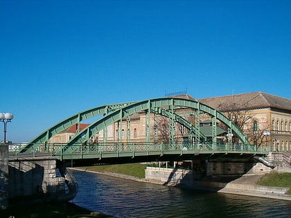 Small Bridge