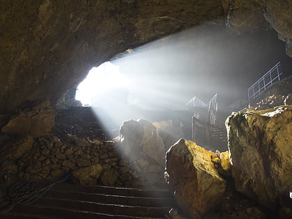 cueva resava