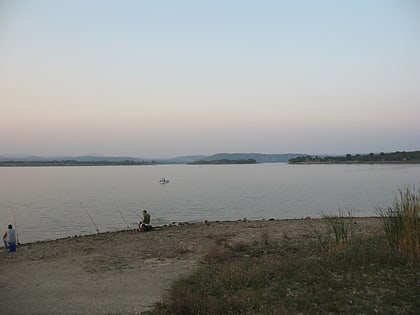 Gruža Lake