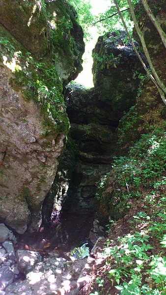 Cerje-Höhle