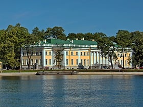 Palais de l'île Kamenny