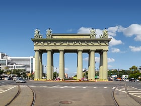moscow triumphal gate petersburg