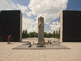 monument slavy novosibirsk