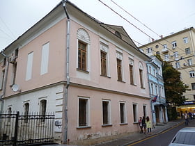 House with Chambers in Small Palashevsky Lane
