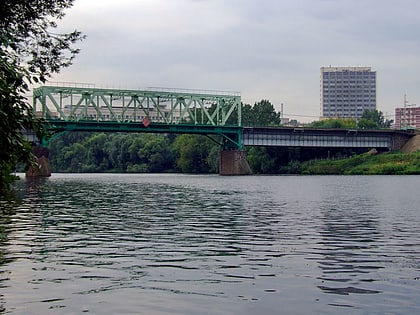 belarusian rail bridge in moscow moskwa