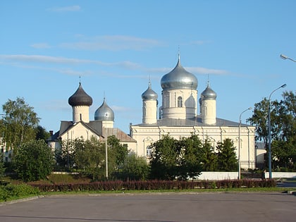 monasterio de zverin veliki novgorod